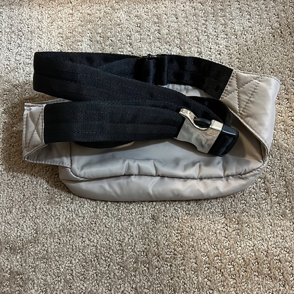 Lululemon Fanny Pack - Picture 4 of 4